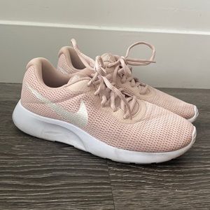 Pink Nike Tennis Shoes